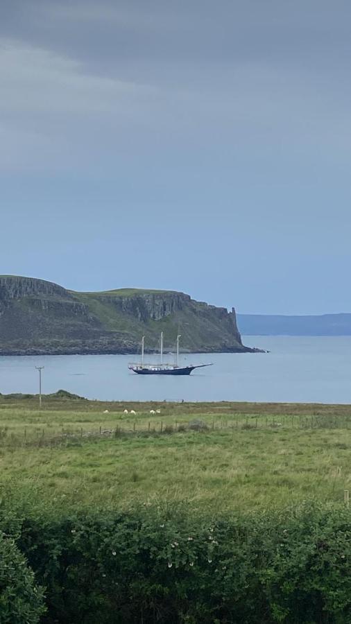 Flora'S Cliff View Vila Kilmuir  Exterior foto